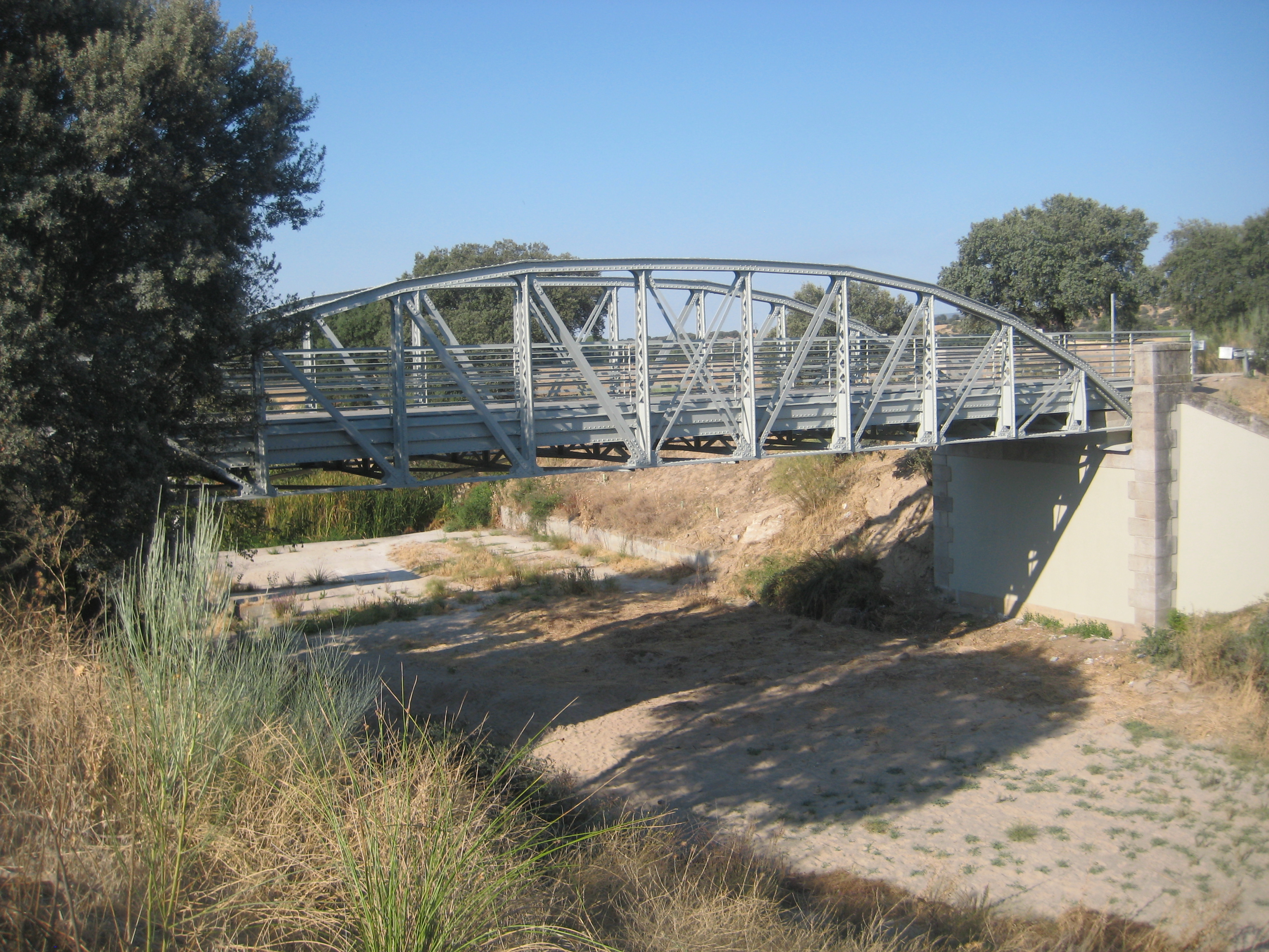 Plan de actuación sobre puentes históricos. Puente de Hierro de Malpartida, Villanueva de Perales y Villamantilla