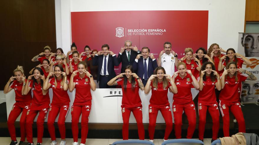La Selección Española Femenina de Fútbol se suma a la campaña de la Comunidad para promover la donación de médula La Selección Española Femenina de Fútbol se suma a la campaña de la Comunidad para promover la donación de médula