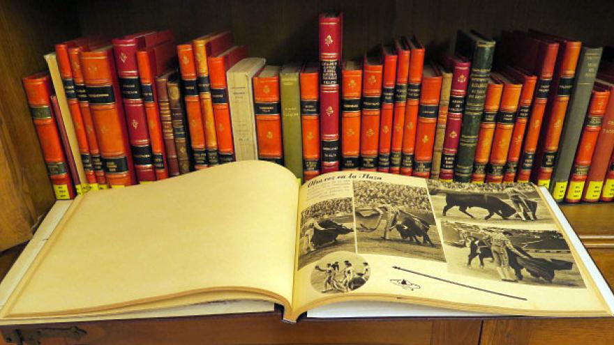 La Comunidad adecúa Las Ventas para acoger la biblioteca Carriquiri, una de las colecciones taurinas privadas más importantes del mundo una muestra de la colección taurina