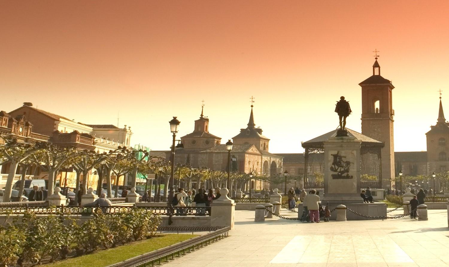 Plaza de Alcalá de Henares Plaza de Alcalá de Henares