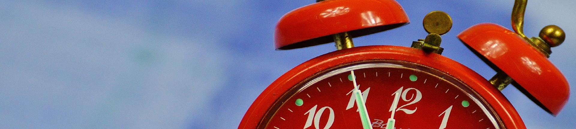 Reiníciate Reloj rojo de agujas