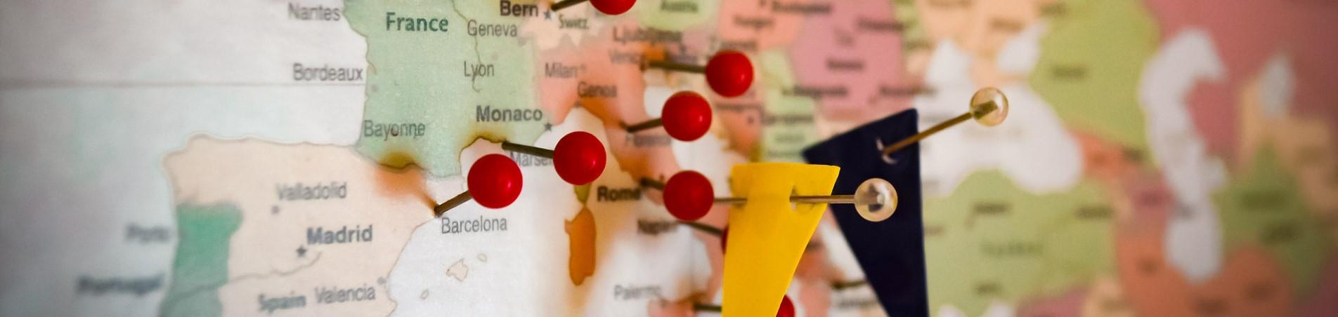 Euroscola Mapa de Europa con chinchetas