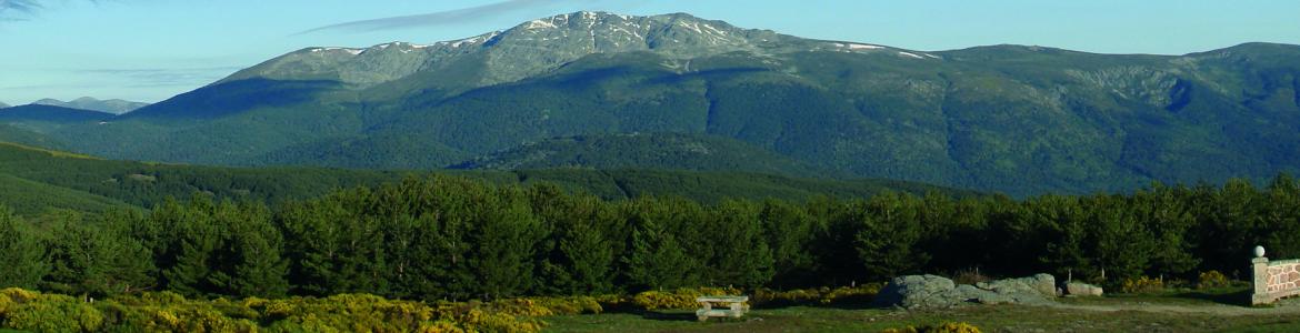 Parque Nacional Sierra Guadarrama. Vista de Peñalara y La Morcuera Parque Nacional Sierra Guadarrama. Vista de Peñalara y La Morcuera