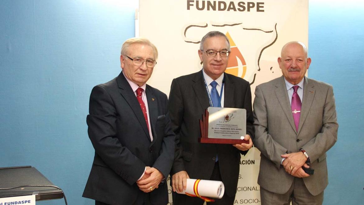 ENTREGA DEL PREMIO FUNDASPE ENTREGA DEL PREMIO FUNDASPE