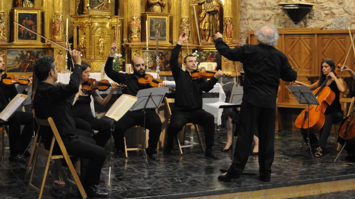 En un salón romantico En un salón romantico