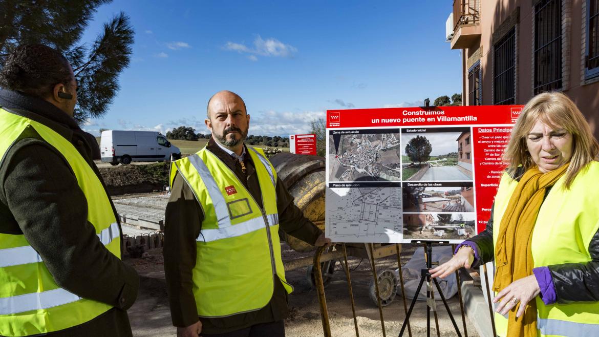 Pedro Rollán durante la visita a las obras Pedro Rollán durante la visita a las obras