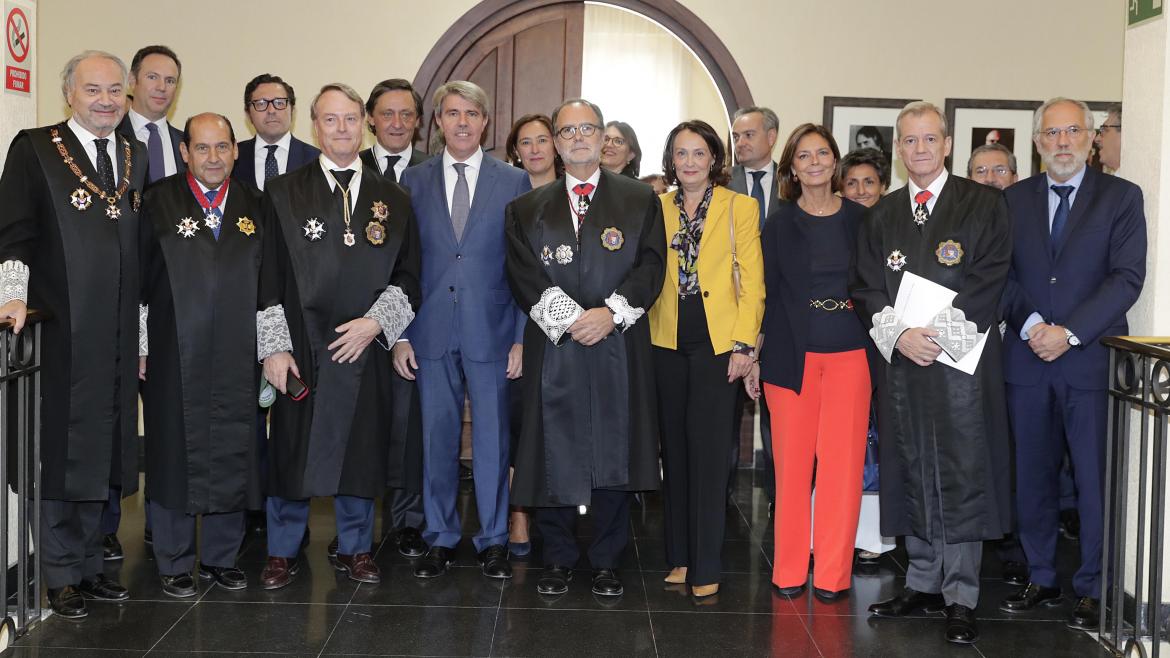 El presidente de la Comunidad de Madrid, Ángel Garrido, ha asistido hoy al acto solemne de apertura del Año Judicial de la Comunidad de Madrid, en el que ha estado acompañado por la consejera de Justicia, Yolanda Ibarrola. El presidente de la Comunidad de Madrid, Ángel Garrido, ha asistido hoy al acto solemne de apertura del Año Judicial de la Comunidad de Madrid, en el que ha estado acompañado por la consejera de Justicia, Yolanda Ibarrola.