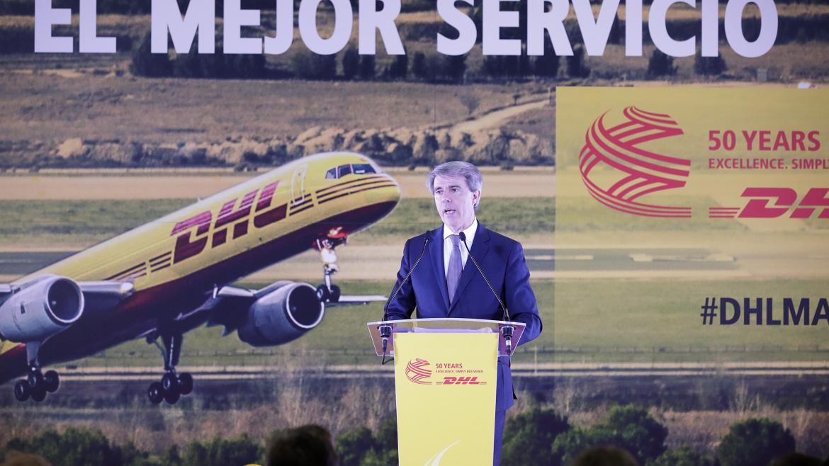 Ángel Garrido inaugurando las nuevas instalaciones de DHL Ángel Garrido inaugurando las nuevas instalaciones de DHL