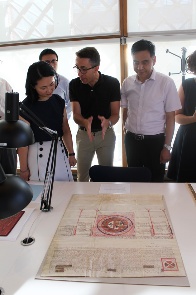 VISITA ARCHIVEROS CHINOS 023 629