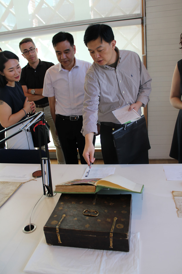 VISITA ARCHIVEROS CHINOS 029 629