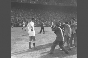 50 a&ntilde;os de f&uacute;tbol madrile&ntilde;o: el deporte rey desde los a&ntilde;os 30 a los 80 del siglo XX