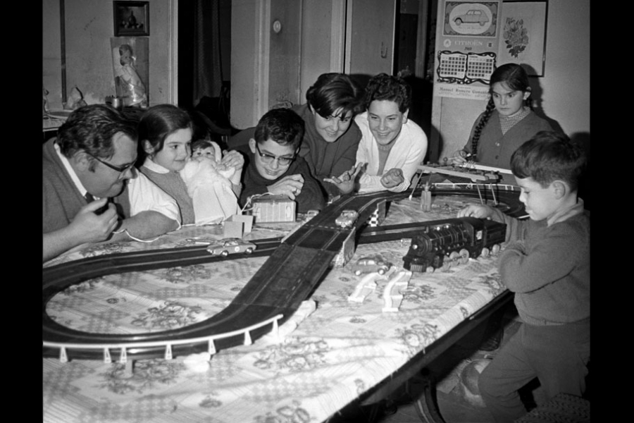 La cr&oacute;nica fotogr&aacute;fica madrile&ntilde;a de Santos Yubero llega a Pinto