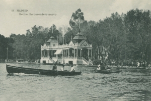 Curiosas postales de Madrid y su historia en el Archivo Regional