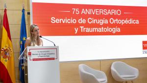La viceconsejera Laura Gutiérrez en el acto de celebración del 75º aniversario del Servicio de Cirugía Ortopédica y Traumatología del Hospital público Gregorio Marañón