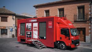 La Comunidad de Madrid habilita Puntos de Ayuda tras el Incendio para los vecinos evacuados que vuelven a sus casas Oficina Móvil del 012