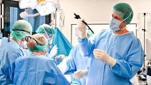 Equipo de cirujanos del Hospital Gregorio Marañón