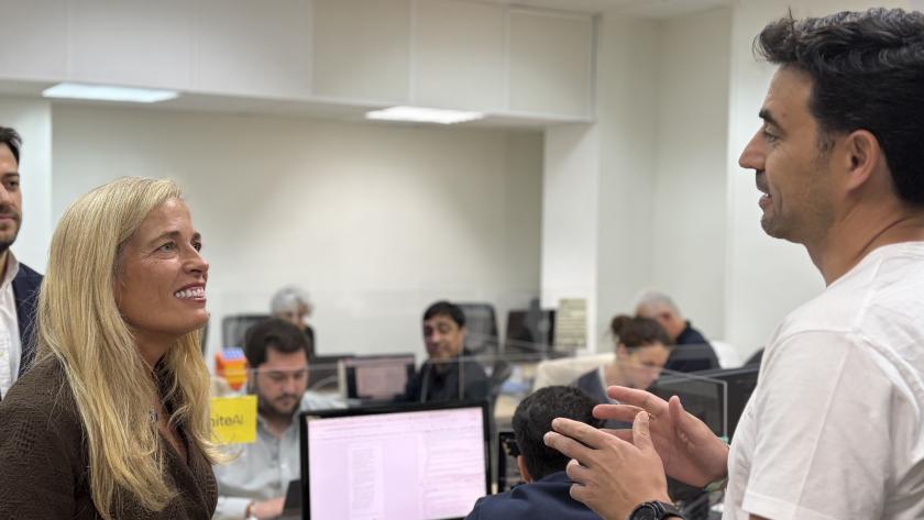 La Comunidad de Madrid ha destinado esta Legislatura más de 13 millones al fomento del emprendimiento colectivo La consejera Albert en su visita al E-Social Hub