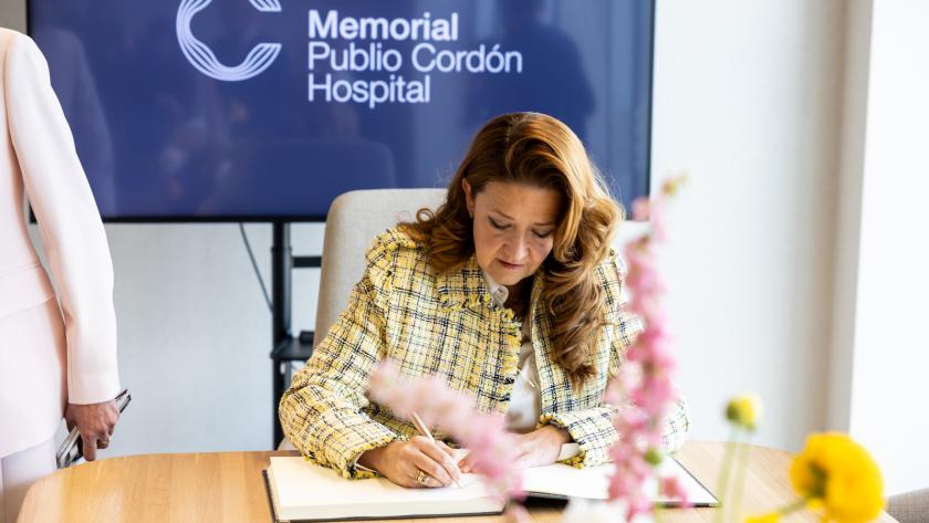 La Comunidad de Madrid se suma al homenaje al doctor Publio Cordón, que da nombre a un nuevo complejo del sistema sanitario regional La consejera Matute en la inauguración del Hospital Memorial Publio Cordón