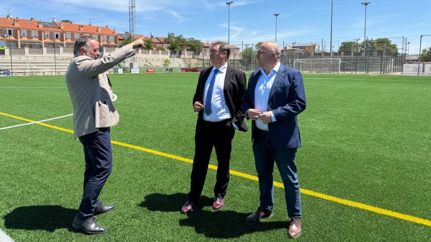 La Comunidad de Madrid mejora las infraestructuras de Valdetorres de Jarama con una inversión de más de 800.000 euros El viceconsejero Sánchez en Valdetorres de Jarama