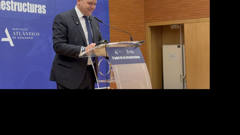 El consejero Rodrigo en la clausura de la jornada organizada por el Instituto Atlántico de Gobierno y Madrid Calle 30