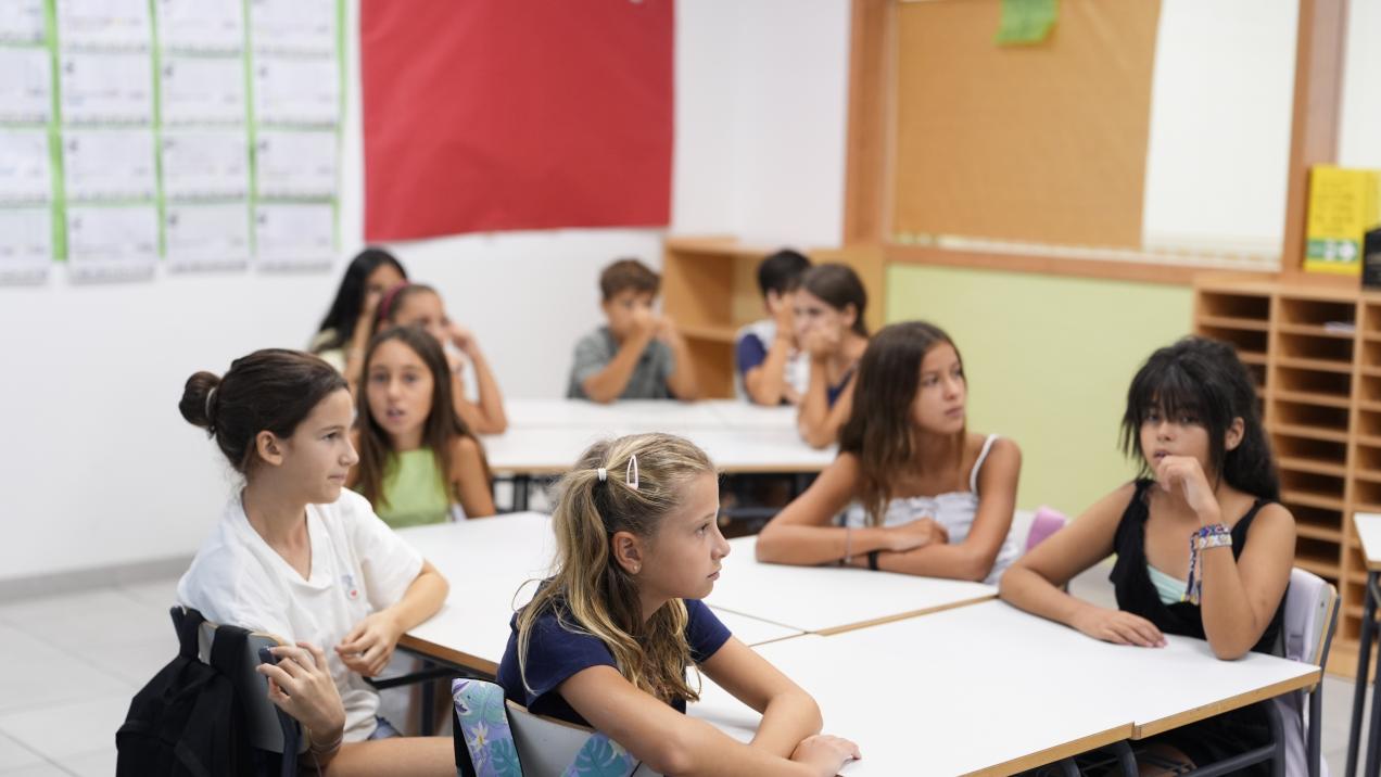 Madrid: Díaz Ayuso presenta la Tarjeta Virtual Educativa para la vida académica de los alumnos