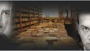 Imágenes en blanco y negro de los dos escritores sobre fondo de libros