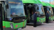 Autobuses interurbanos en fila