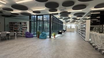 Biblioteca Pública Municipal Benjamín Palencia. Interior