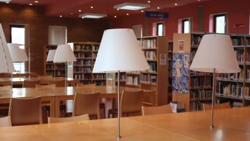 Imagen interior Biblioteca Centro Comarcal La Cabrera