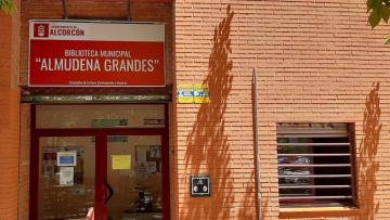 Imagen exterior Biblioteca Almudena Grandes de Alcorcón
