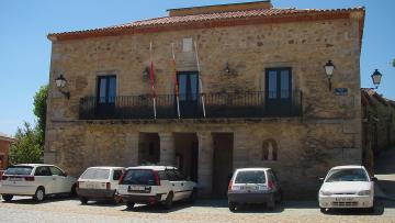 Exterior Ayuntamiento Sana María de la Alameda
