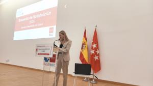 La viceconsejera de Sanidad, Laura Gutiérrez presentando en el Hospital público de La Princesa 