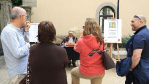Ciudadanos participando en las actividades de LibroMad