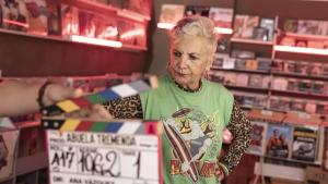 Fotograma de la película Abuela Tremenda 