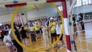 La Comunidad de Madrid organiza 62 jornadas de deporte inclusivo para personas con discapacidad de la Agencia Madrileña de Atención Social La consejera Dávila en el Centro Deportivo Municipal Moratalaz