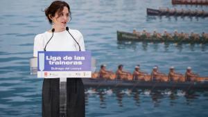 Díaz Ayuso presenta el estreno de Madrid como sede inaugural de las ligas de traineras: “Los grandes eventos deben celebrarse en todos los municipios” La presidenta Isabel Díaz Ayuso en la presentación de las traineras