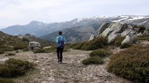 Montañera en la Sierra de Guadarrama