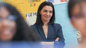 La consejera Mercedes Zarzalejo durante la presentación de la campaña que informa sobre los recursos en la lucha contra el acoso escolar