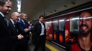 El consejero Rodrigo en un andén de Metro de Madrid