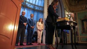 Fátima Matute y Miguel Ángel García en la toma de posesión de la nueva Junta de Gobierno del Colegio Oficial de Farmacéuticos de Madrid