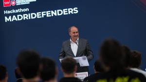 El consejero López-Valverde en el hackathon Hack Royale