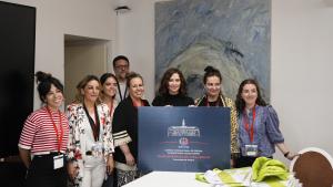 Díaz Ayuso supervisa el Centro Internacional de Prensa que abre mañana en la Real Casa de Correos para la visita apostólica del Papa León XIV a España La presidenta visitando el Centro Internacional de Prensa