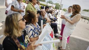 La consejera Matute en el Centro Especializado para pacientes con Esclerosis Lateral Amiotrófica