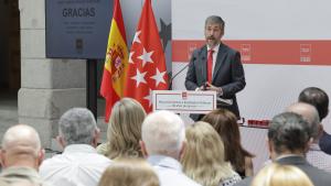 García Martín participa en la entrega de los reconocimientos del Gobierno regional a los trabajadores que cumplen 30 años de servicio en la Administración regional El consejero Miguel Ángel García Martín durante la entrega de los reconocimientos a los trabajadores que cumplen 30 años de servicio en la Administración regional