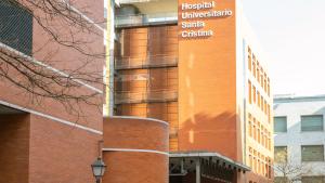 El Hospital desde la calle Maestre Vives