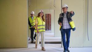 La consejera Matute en el nuevo centro de salud en el distrito Fuencarral-El Pardo