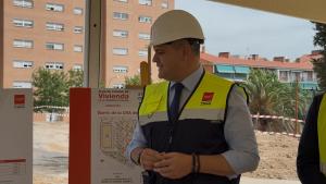 El consejero Rodrigo en la urbanización de la UVA de Hortaleza
