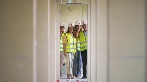 La consejera Matute en el nuevo centro de salud en el distrito Fuencarral-El Pardo