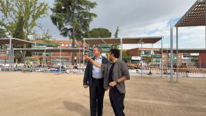 El consejero Jorge Rodrigo durante la visita al nuevo parque urbano en el área que ocupaba el complejo dotacional El Pilar