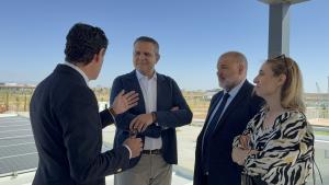 El consejero Jorge Rodrigo durante su visita al nuevo desarrollo urbanístico de los Ahijones en Vicálvaro